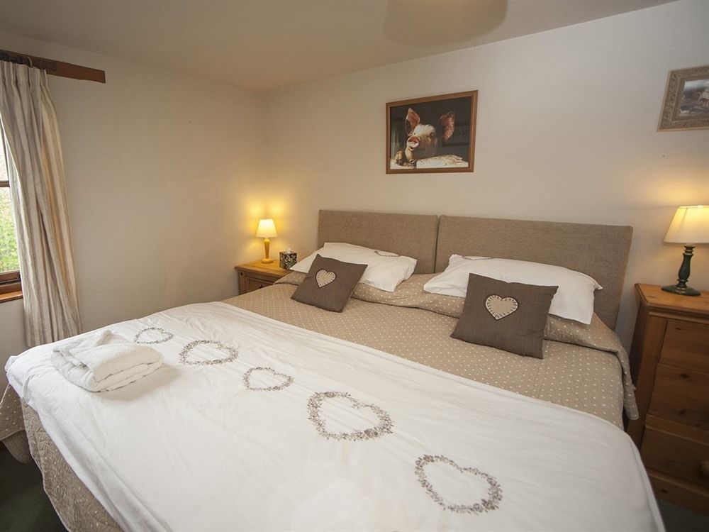 Beeches Farmhouse Country Cottages & Rooms Bradford-On-Avon Buitenkant foto